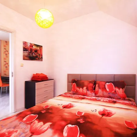 Deluxemaisonettes In Panoramic Roof Complex * Baltsjik