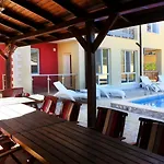 Deluxemaisonettes In Panoramic Roof Complex *