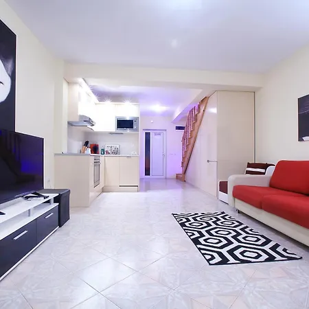 Deluxemaisonettes In Panoramic Roof Complex Apartamento